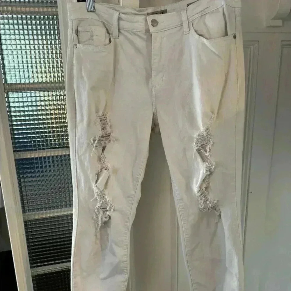 Judy blue white distressed stretch jeans straight leg size 13 x 31